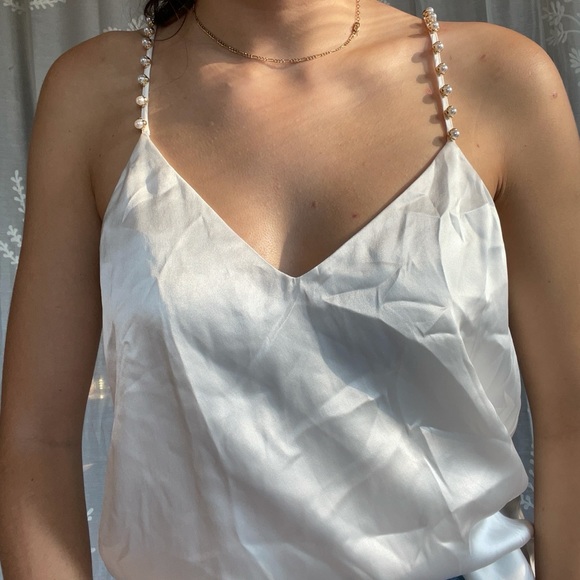 White satin cami with pearl/gold straps - Picture 2 of 3